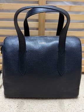 Fossil Classic Black Leather Sydney Satchel | Like New | Never Used